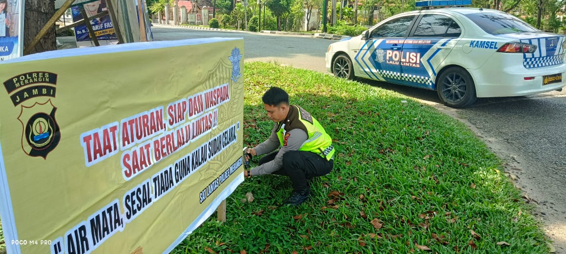 Satlantas,himbauan Tertib lalulintas ciptakan Situasi berlalu lintas yang Terkendali di tengah masyarakat.