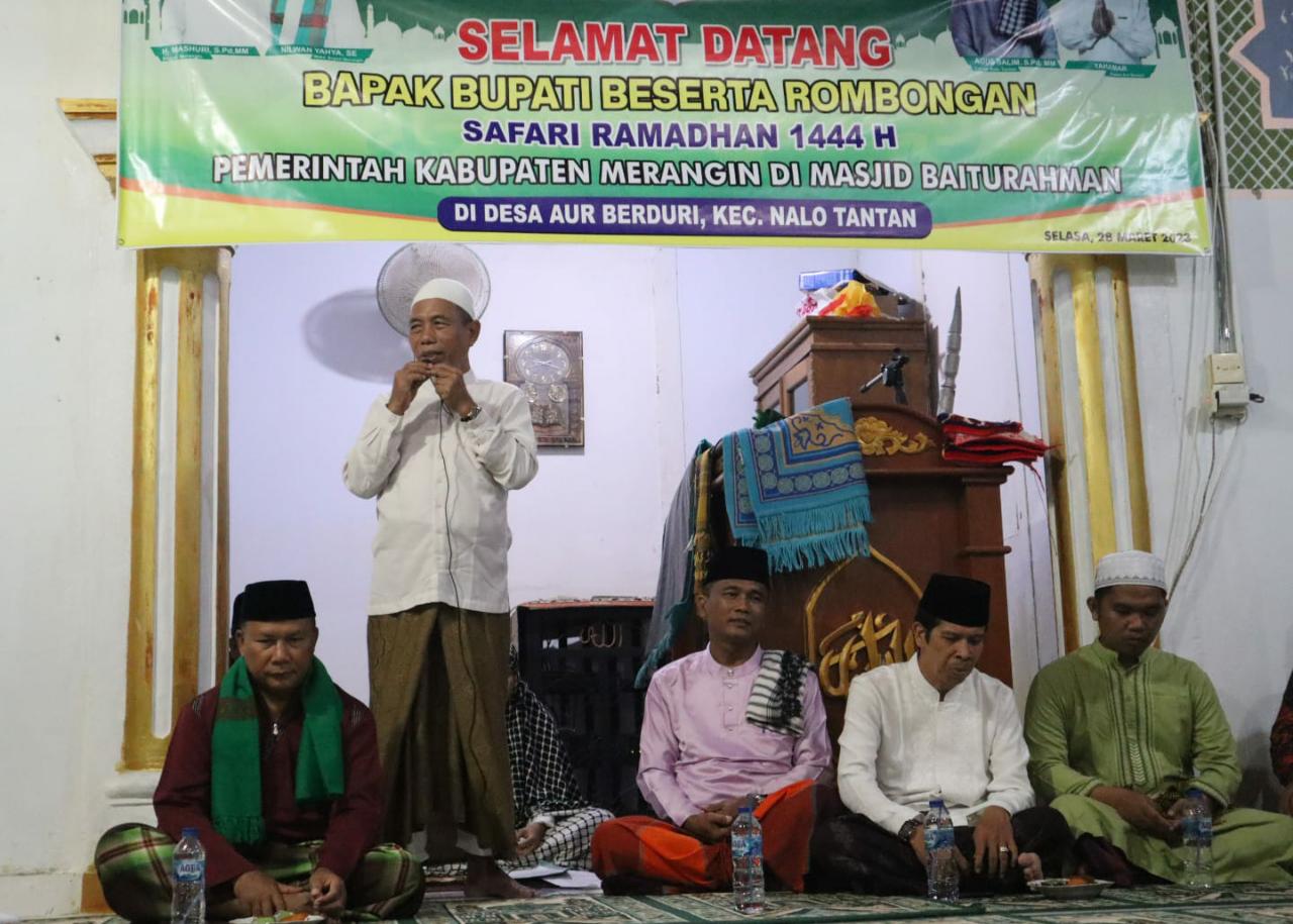 H Mashuri Safari Ramadhan ke Desa Aur Berduri Mari Tingkatkan Diri Menjadi Orang yang Bertaqwa