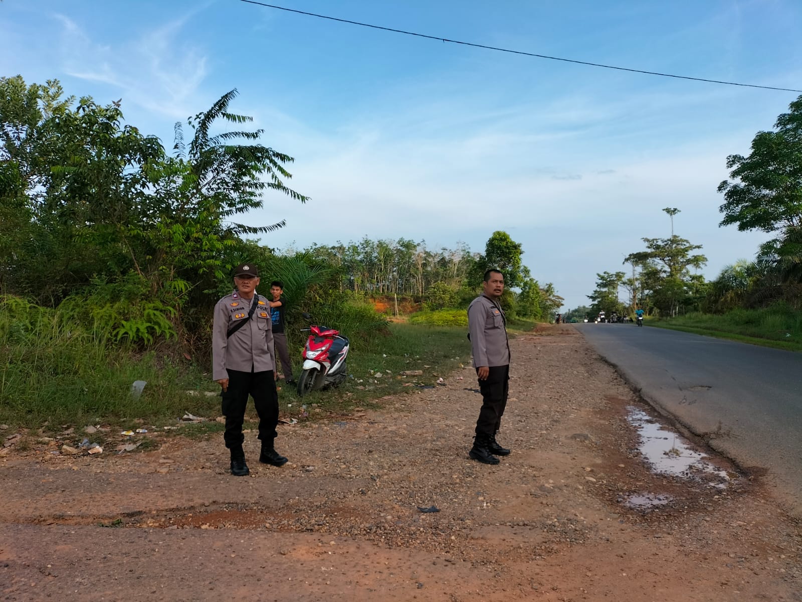 Patroli Polsek Tabir,Polri beri pelayanan pada warga dengan bentuk ” PATROLI YANMAS”