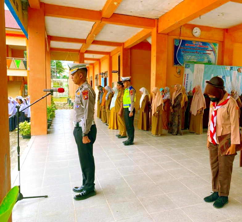 Police Goes To School : Satlantas Polres Subulussalam Sasar Siswa Sekolah