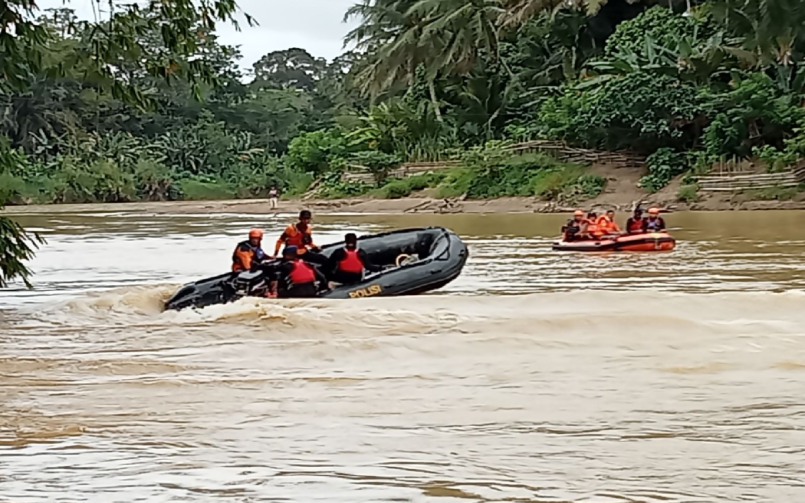 Upaya SAR dilaksanakan Tim Gabungan Mencari Korban Hanyut