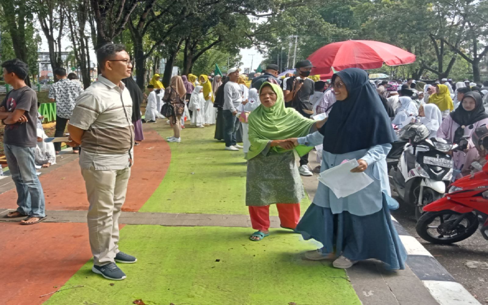 Kasat Intelkam Langsung Hadiri Pawai dari ” yayasan permata hati ”  Berikan ilmu disiplin pada anak didik guna implementasi kedepan.