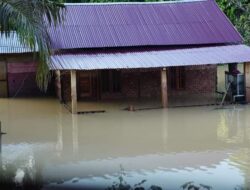 Pj Bupati Tebo H.Aspan Meninjau Langsung  Korban  Yang Terdampak Banjir Di Desa Lubuk Madrasah Kec.Tengah Ilir Dan Kec.Tebo Ilir Kab Tebo