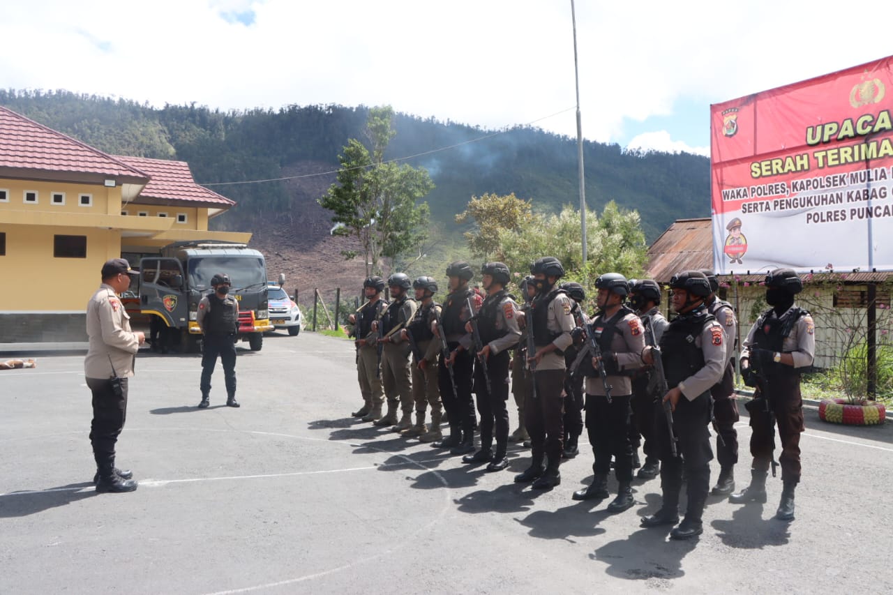 Hadirkan Di Bulan Ramadhan, Sat Samapta Polres Puncak Jaya Rutin Gelar Patroli Dialogis Seputaran Kota Mulia.