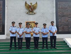 HARI BHAKTI PEMASYARAKATAN KE-59: LAPAS CILEGON TABUR BUNGA DAN ZIARAH TAMAN MAKAM PAHLAWAN