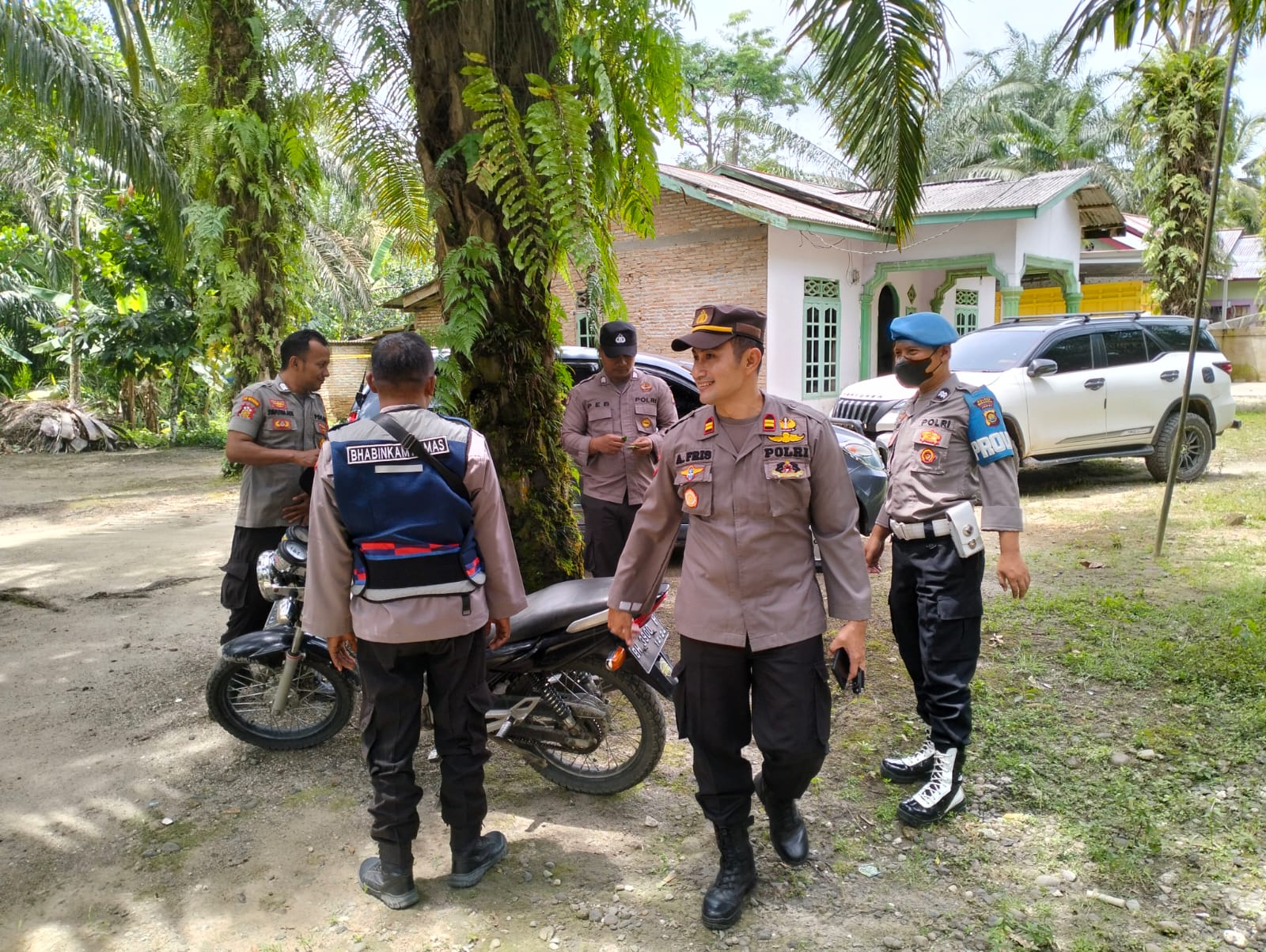 Polsek Tabir,Pupuk Kerjasama di tengah masyarkat Guna Kamtibmas terjaga.