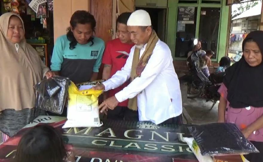 H Mashuri Safari Jumat Penuh Berkah Santuni Penyandang Disabilitas, Janda Tua dan Warga Sakit Menahun