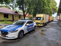 30 Ribu Paket Sembako  Dari Kapolri Di Serahkan Ke Wilayah Jakarta,Banten,Jabar