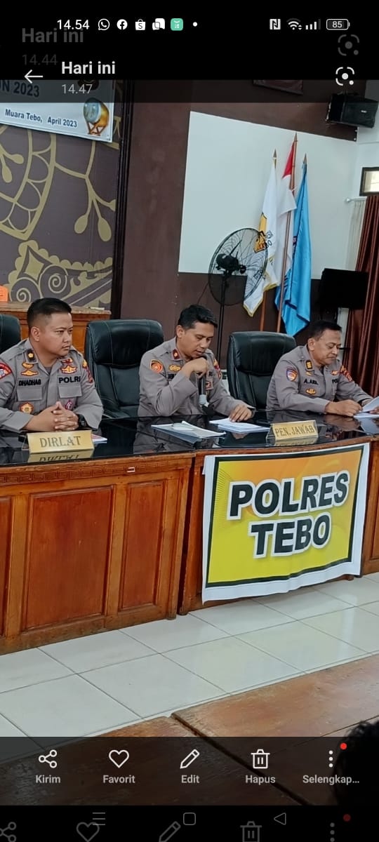 Kapolres Tebo Akbp Fitria Mega.M.Psi.Psi Yang Diwakili Oleh Wakapolres Tebo Kompol Deni Mulyadi SE  Membuka Lat Pra Ops Ketupat 2023 Polres Tebo