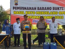 Jelang Idul Fitri 2023, Polres Tegal Musnahkan Barang Bukti Miras Dan Knalpot Brong Hasil KRYD.