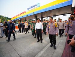 Tinjau Mudik di Jateng, Kapolri Instruksikan Mantapkan Sosialisasi Rekayasa Lalin dan Pengaturan Rest Area