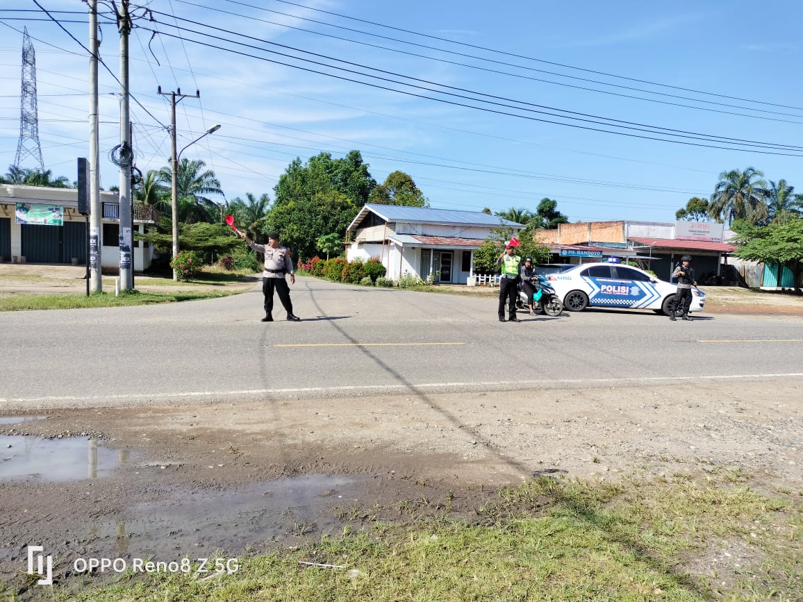 Satlantas Polres Merangin Pastikan Lalulintas tetap lancar dengan Pelaksanaan Patroli Rutin.