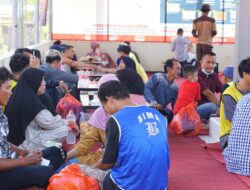 PERINGATI HBP KE-59, LAPAS CILEGON GELAR KEGIATAN BAKSOS BAGIKAN 100 PAKET SEMBAKO