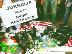 BREAKING NEWS… !!!  AKSI PREMANISME HALANG²I TUGAS WARTAWAN DI SUBUSSALAM DIKECAM DUNIA PERS INDONESIA