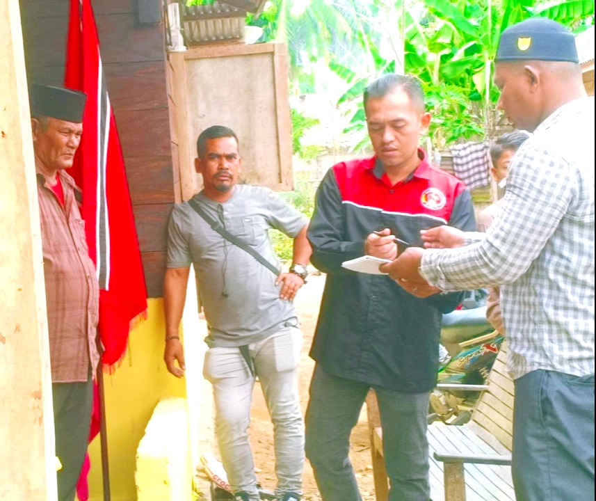 Eks Kombatan GAM Angkat Bicara : Bacaleg PDIP Memakai Ciri Khas Lambang GAM Pada Ucapan Hari Raya