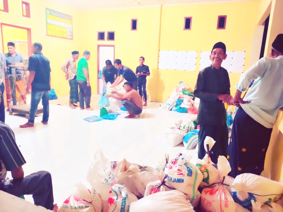 Baitul Mal Desa Aceh Utara : Salurkan Zakat Fitrah