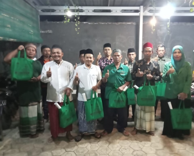 Malam 1000 Bulan Lailatul Qodar, Tim Relawan Abdul Aziz Bagikan 1000 Paket Bingkisan Pada Kordes Sekabupaten Tegal/Brebes Dan Kota Tegal