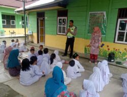 POLISI SAHABAT ANAK kembali Beri pemahaman Dasar pada Anak TK Mesumai Bangko