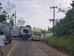 TRUCK gagal menanjak,Polsek Sungai Manau Bantu Pengamanan Jalur dan Evakuasi.