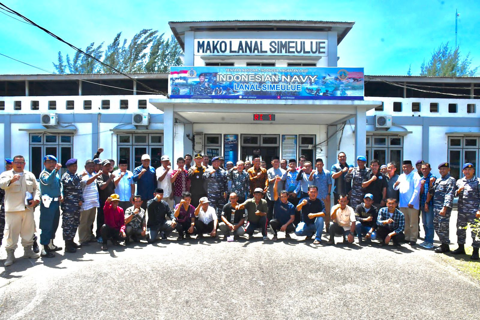 Sinergitas Gerakan Sosialisasi Hukum dan Dampak Bom serta Racun Ikan Di Wilayah Perairan Simeulue