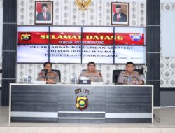 Kombes. Pol. Habib Prawira Dirbinmas Polda Jambi beri Motivasi pada kegiatan PENGEMBAN STRATEGI POLMAS DAN PENGECEKAN SATKAMLING Di Polres Merangin.