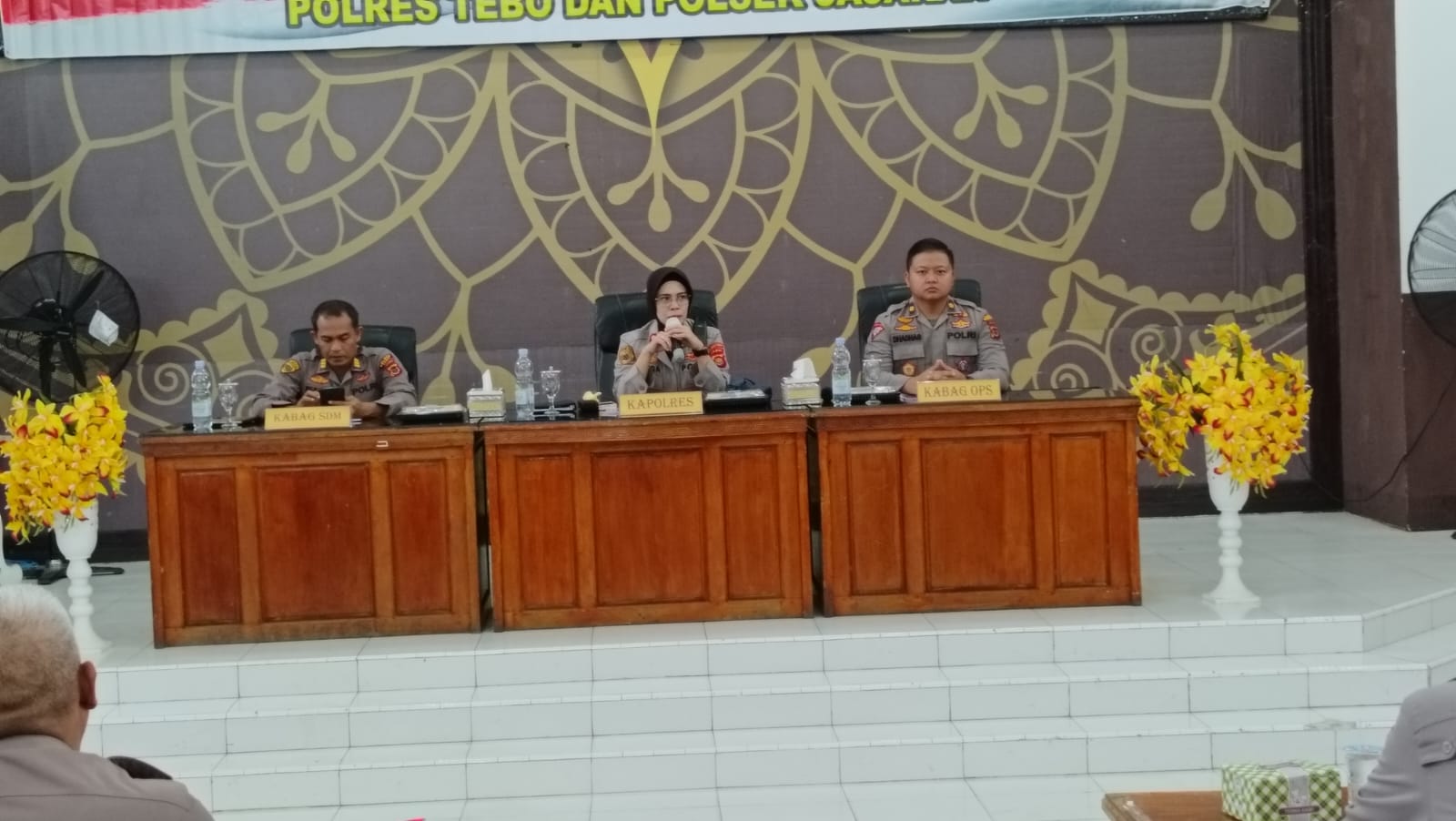 Kapolres Tebo Akbp Fitria Mega M. psi. Psi  Memimpin Acara Gelar  Opsnal Bulanan  Tahun 2023