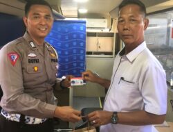 Sat Lantas Polres Sarolangun Laksanakan Kegiatan SIM KELILING, Satpas SIM Berikan Door Prize Untuk Pemohon Yang Beruntung