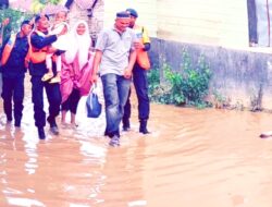 Respon Cepat Personel Brimob : Hadir Membantu Masyarakat Korban Banjir – Akibat Tingginya Curah Hujan