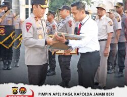 Kapolda Jambi Irjen Pol Rusdi Hartono Pimpin Apel Pagi Dan Berikan Pemghargaan Kepada  Personel Polda Jambi Yang Berprestasi