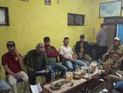 Warga Desa Junjang Wetan Berbondong – Bondong Datang Ke Desa, Ada Apa Yah ?