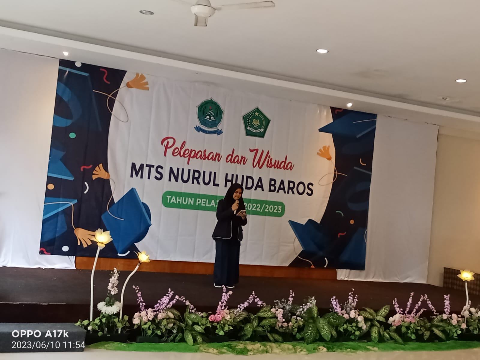 Wisuda Siswa -Siswi MTs Nurul Huda Baros Berlangsung Meriah