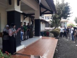 Kontingan Cabor Volly Ball dan Petaque di Lepas Ketua KONI Merangin pada Ajang Porprov ke-XIII di Jambi