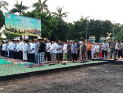 Kodim 0505/JT Gelar Sholat Idul Adha Berjamaah Bersama Warga Masyarakat