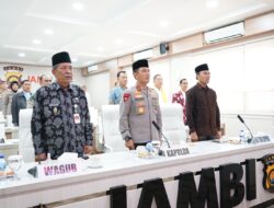 Kapolda Jambi Irjen Pol Rusdi  Hartono  Ikuti Acara Doa Bersama  Lintas Agama  Dalam Rangka Hari Bhayangkara Ke 77 Via Zoom Meeting