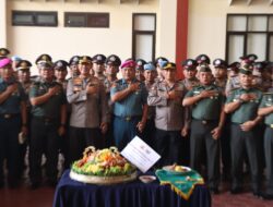 Kapolres Jakpus Dapat Kejutan Dari Kodim 0501 Jakpus di Momentum HUT Bhayangkara 77