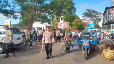 Muspika Kecamatan Kuningan Laksanakan Kegiatan Peduli Lingkungan