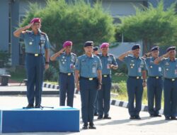 Upacara Bendera 17-an Bulan Juli di Lantamal XII