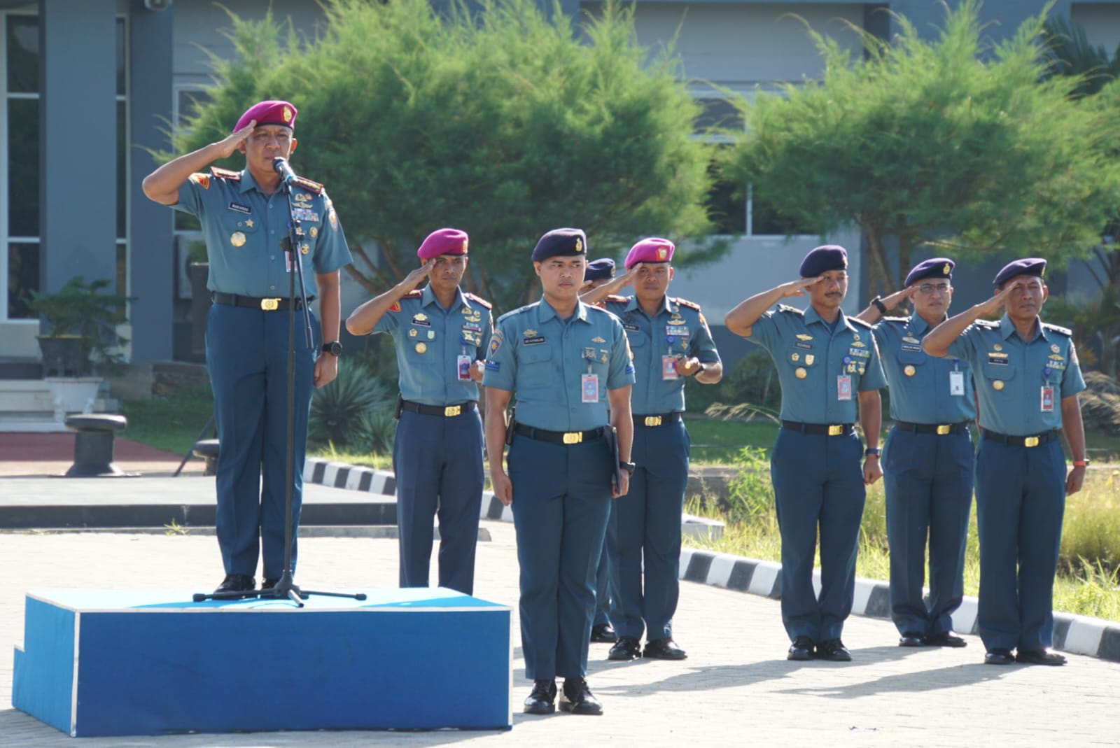 Upacara Bendera 17-an Bulan Juli di Lantamal XII