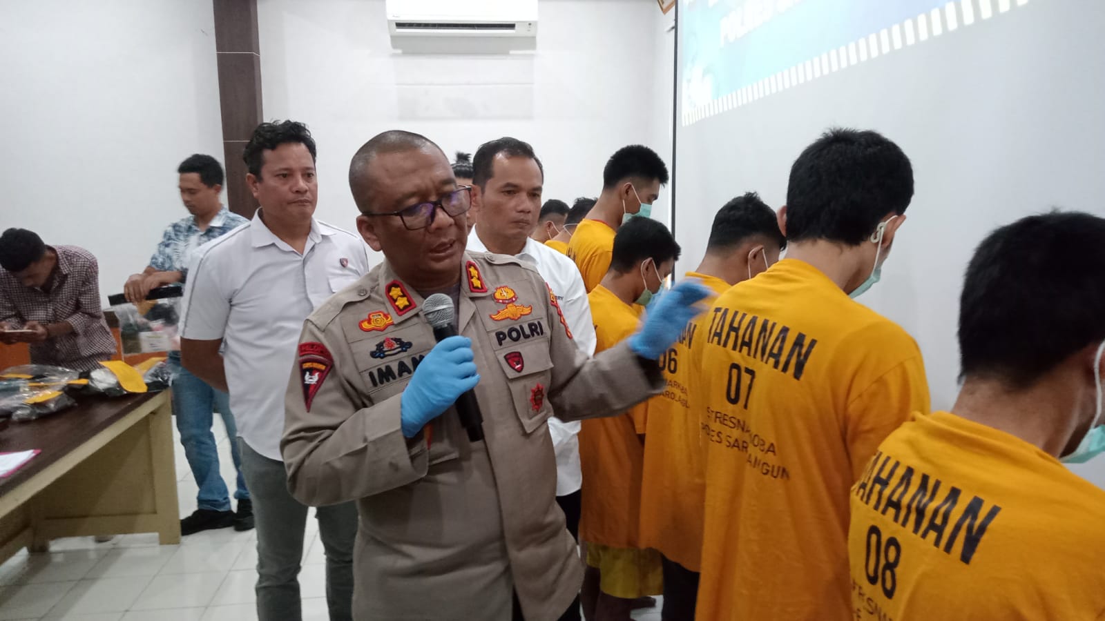 Sat Res Narkoba Polres Sarolangun Tangkap RE Warga Pengedaran Pauh, Narkotika jenis Shabu Disimpan Dalam Piala