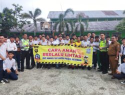 Kasat Lantas Polres Merangin ,POLICE GO TO SCHOOL Program Edukasi pada Siswa didik Guna Penerapan Kedisiplinan di Sekolah.