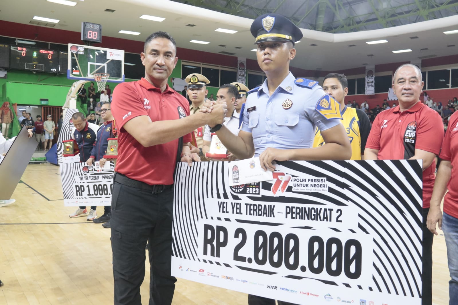 Wakapolda Metro Jaya Hadiri Acara Penutupan Tournament Kapolri Cup Basketball Tournament 2023