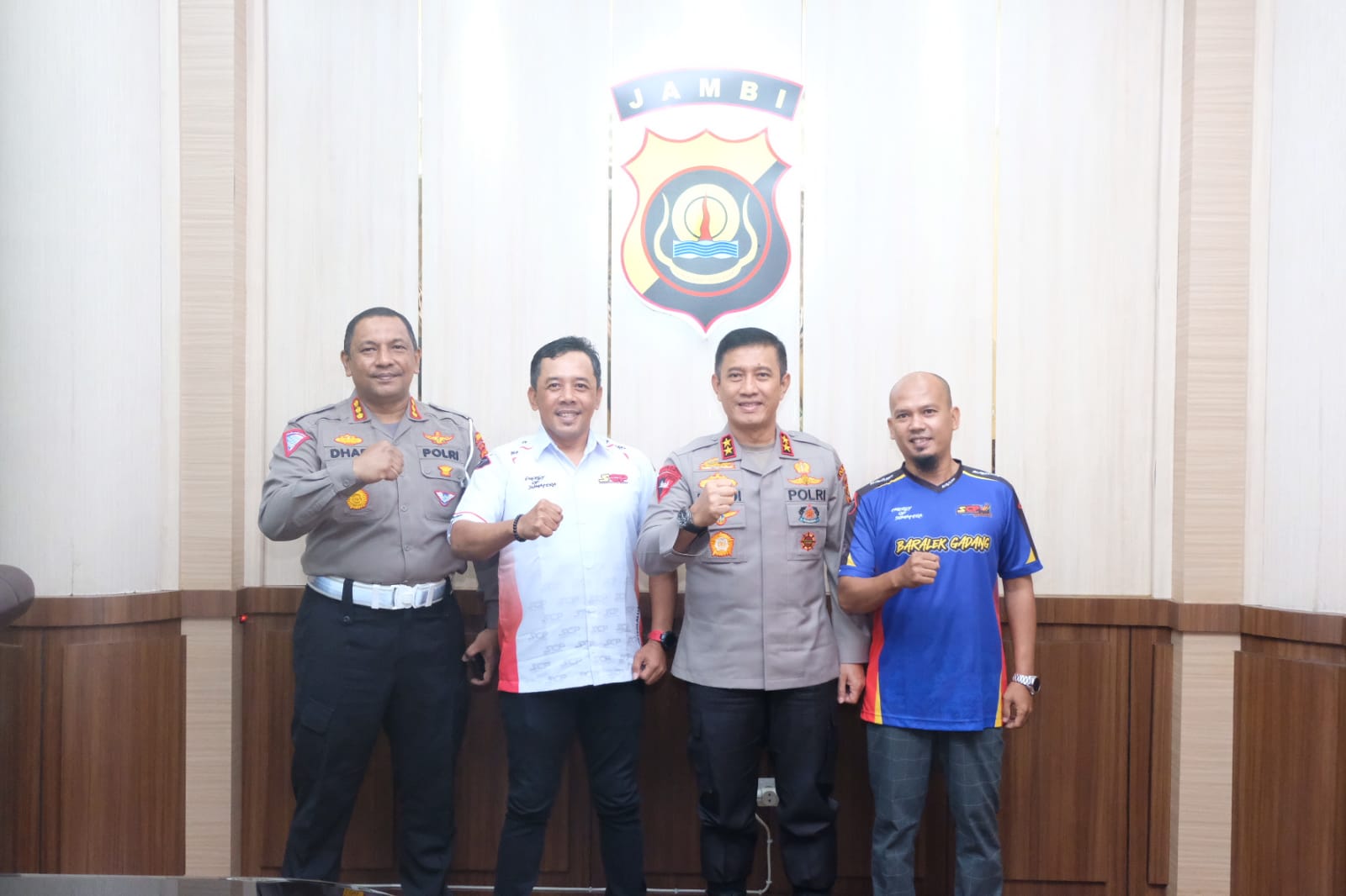 Kapolda Jambi Irjen Pol Rusdi Hartono  Silaturahmi Bersama  Panitia Sumatera Cup Prix Nasional Championship Tahun 2023