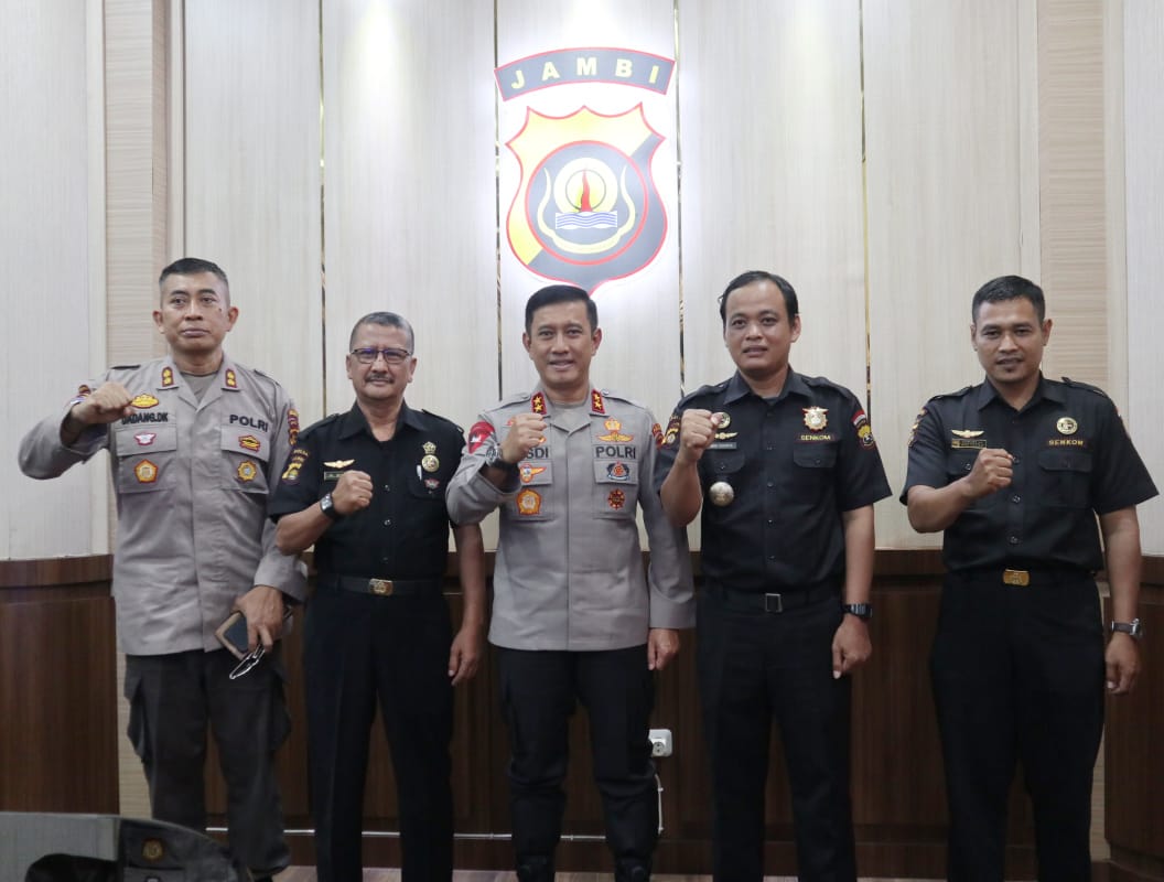 Kapolda Jambi Irjen Pol Rusdi Hartono Silahturahmi Dengan Pengurus Senkom Mitra Polri Provinsi Jambi