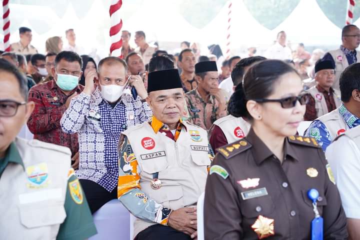 Pj. Bupati Tebo H. Aspan ST  Menyaksikan Roadshow Bus KPK Yang Digelar Dilapangan Kantor Gubernur Jambi