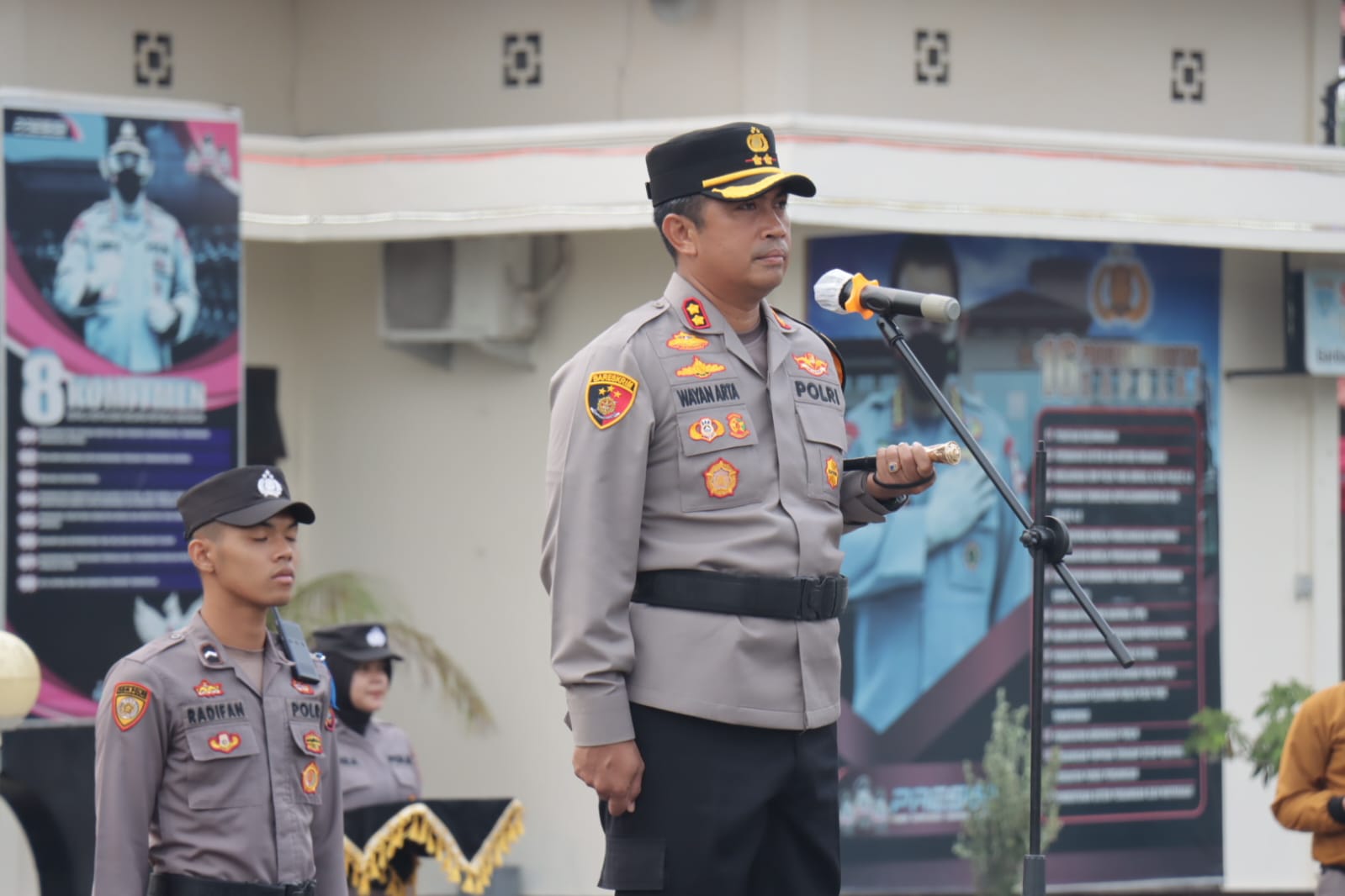 Kapolres Tebo Akbp I Wayan Arta Ariawan  SH. S. Ik. MH Memimpin Apel Gelar Pasukan OPS Zebra Tahun 2023 Dihalaman Mapolres Tebo