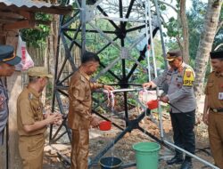 Kapolres Sarolangun Serahkan Bantuan Sumur Bor Dan Pompa Air kepada Masyarakat Desa Pangedaran Pauh