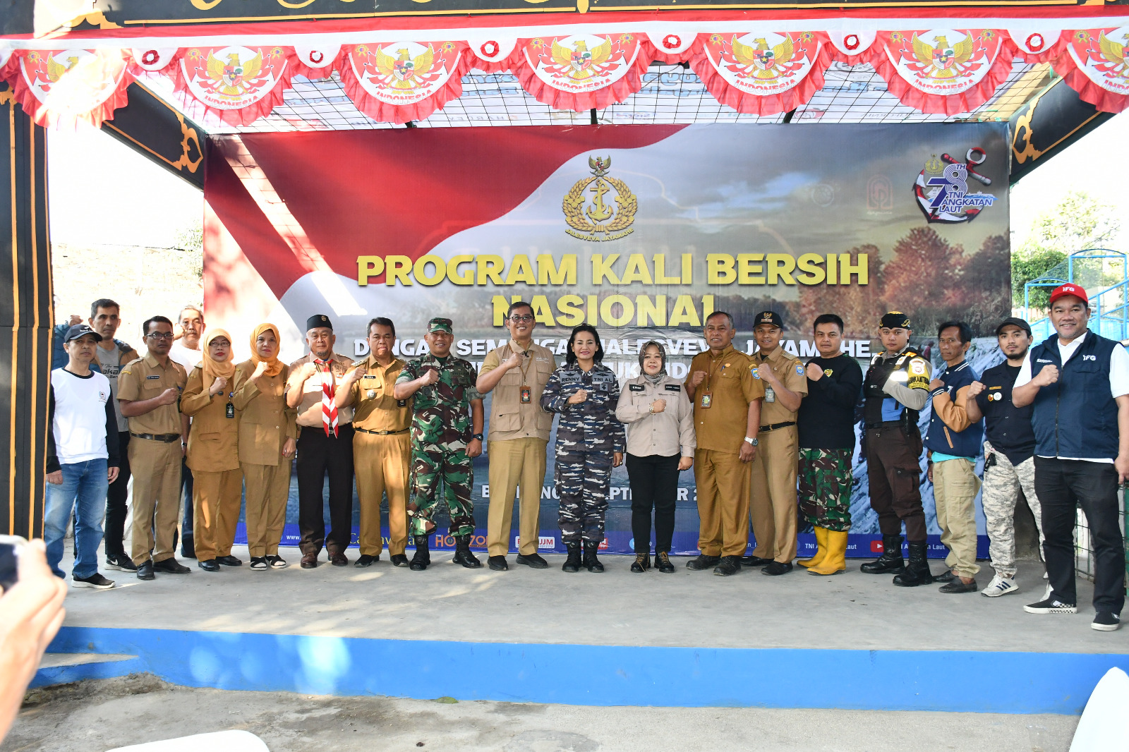 Sambut Peringatan Hari Jadi Ke – 78 TNI Angkatan Laut Tahun 2023, Lanal Bandung Gelar Program Kali Bersih (Prokasih) Nasional Tahun 2023 Secara Serentak