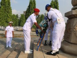 Pangkalan TNI Angkatan Laut Palembang Laksanakan Ziarah Ke TMP Ksatria Ksetra Siguntang