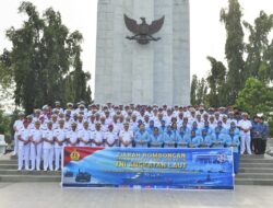 Sambut Hari Jadi Ke-78 TNI AL, Lantamal I Laksanakan Ziarah Rombongan di TMP Bukit Barisan