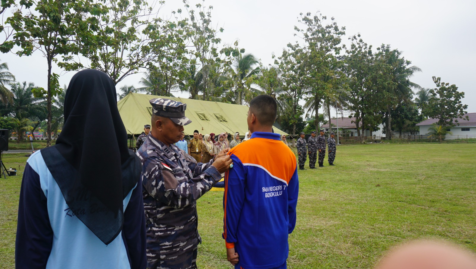 Lanal Bengkulu Buka Masa Latihan Dasar Pendidikan Karakter Siswa Siswi SMA Negeri 7 Plus Kota Bengkulu